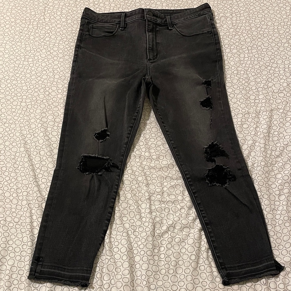 Abercrombie&Fitch Black Distressed Women Jeans